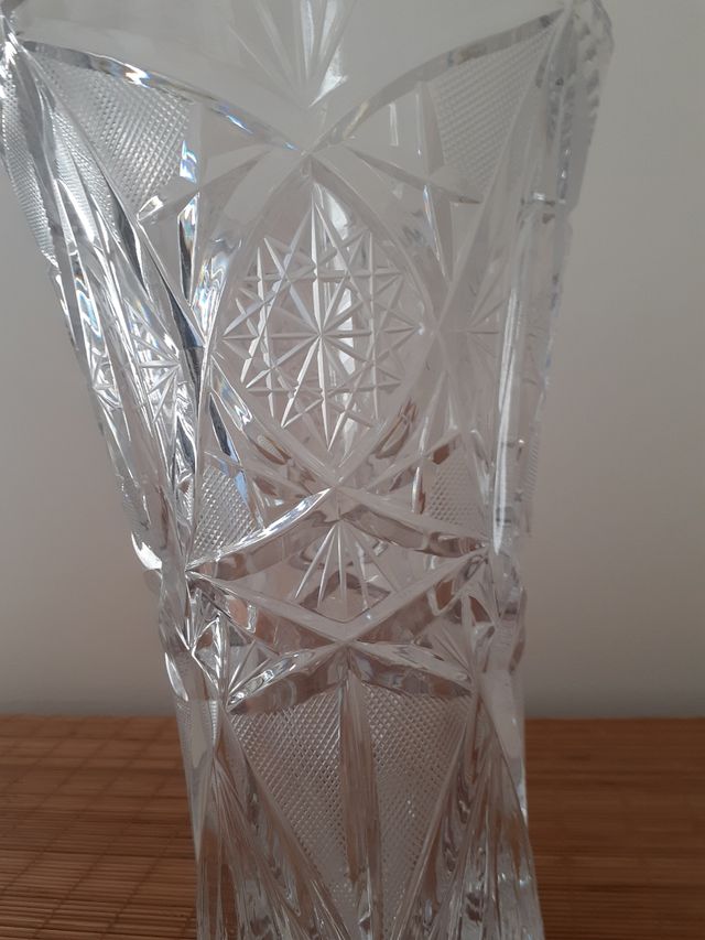 Jarrón cristal Bohemia tallado