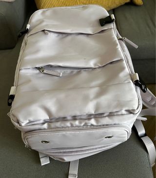Mochila Gris - TikTok Travel Backpack