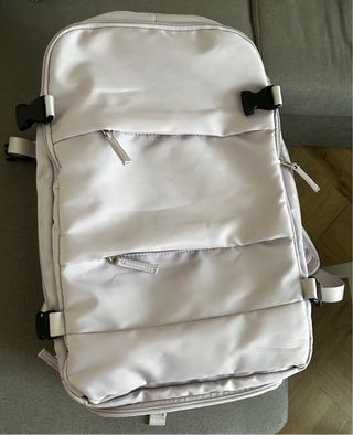 Mochila Gris - TikTok Travel Backpack