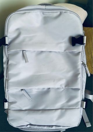 Mochila Gris - TikTok Travel Backpack