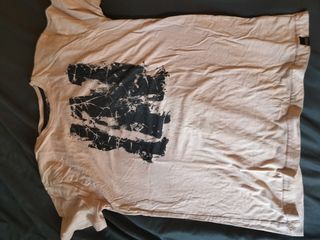 Camiseta Inside rosa pastel
