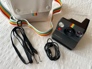 Polaroid Now + funda: Cámara instantánea