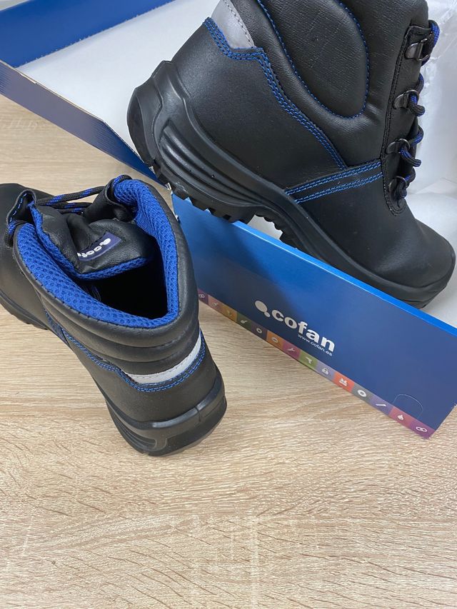 Botas Cofan seguridad S3-SRC Piel puntera carbono