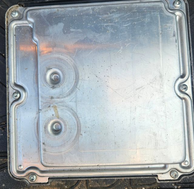 Centralita motor VW Touareg 2007