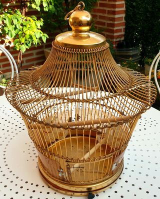 JAULA DE CANARIO DORADA ORNAMENTAL