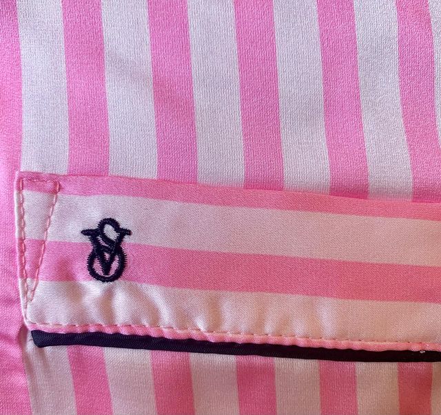 Pijama Victoria's Secret rayas rosa