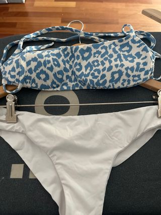Bikini azul y blanco - 2 pieza Marca Calzedonia