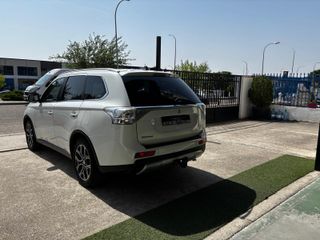 Mitsubishi Outlander KAITEKI. 4X4 - 7 PLAZAS