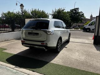 Mitsubishi Outlander KAITEKI. 4X4 - 7 PLAZAS