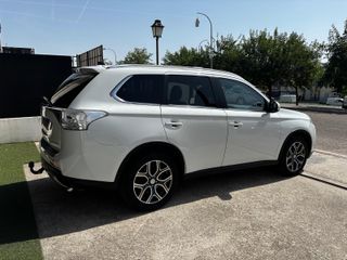 Mitsubishi Outlander KAITEKI. 4X4 - 7 PLAZAS