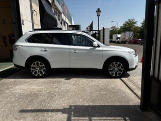 Mitsubishi Outlander KAITEKI. 4X4 - 7 PLAZAS