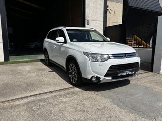Mitsubishi Outlander KAITEKI. 4X4 - 7 PLAZAS