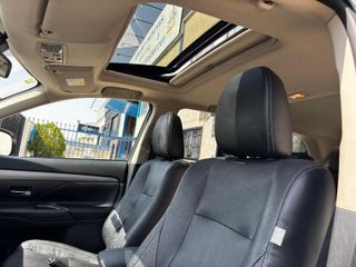 Mitsubishi Outlander KAITEKI. 4X4 - 7 PLAZAS