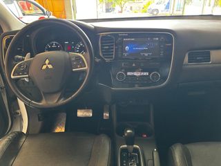 Mitsubishi Outlander KAITEKI. 4X4 - 7 PLAZAS