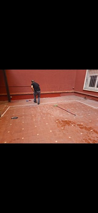 Pinturas rojas para suelo