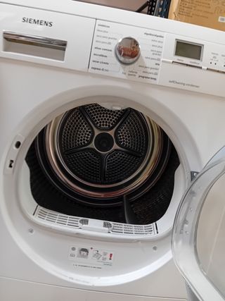 Secadora Siemens WT47000