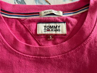 Camiseta Tommy Jeans rosa talla S