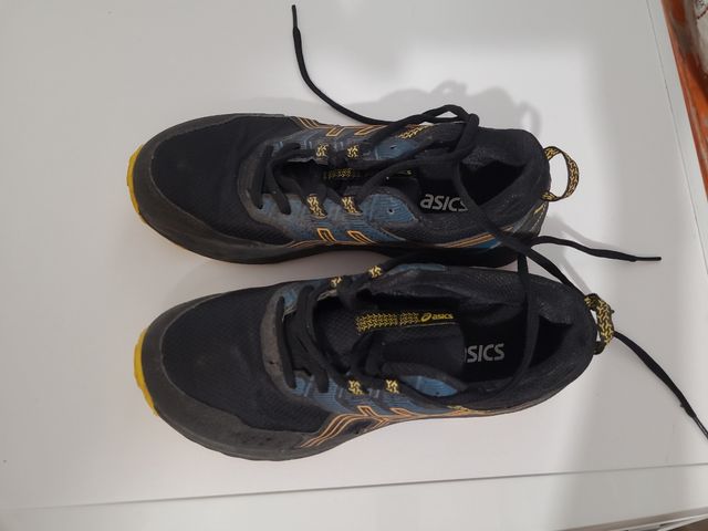 Zapatillas Asics niño trekking Talla 37