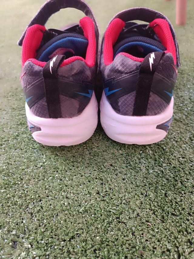 Zapatillas 36 Skechers Light-Storm 2.0 Niño