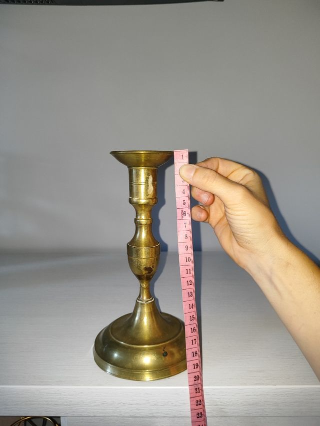 Candelabro antiguo dorado