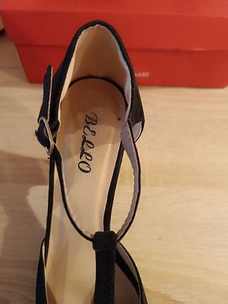 Zapatos Mari Mare negros tacón