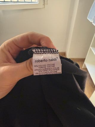 Vestido Roberto Naldi negro asimétrico M