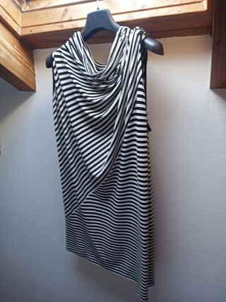 Vestito a righe bianco e nero