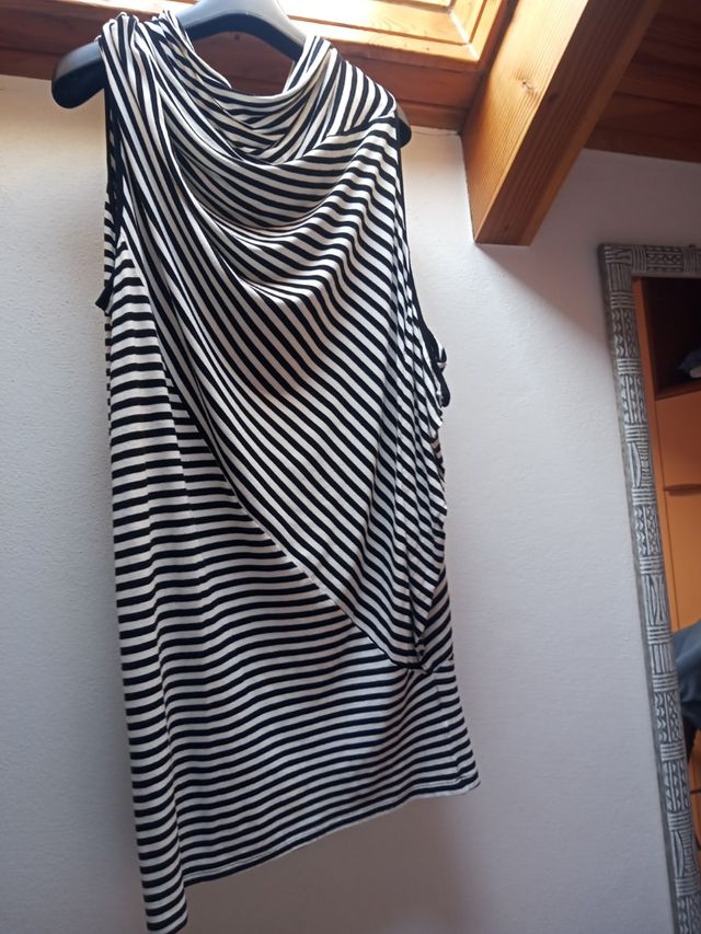 Vestito a righe bianco e nero