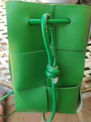 Mini borsa verde intrecciata , ottime condizioni