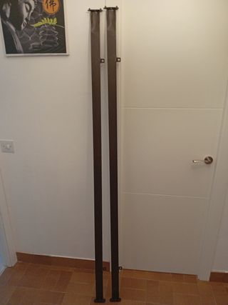Cama con cabecero, pies, somier y colchón.