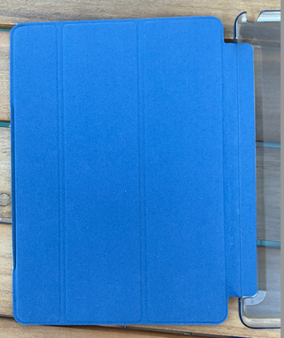 Custodia iPad 9.7" ProCase blu/trasparente opaco. 