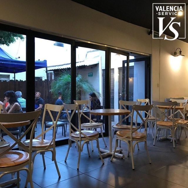 0804 - CAFETERÍA PASTELERÍA BAR EN ESQUINA