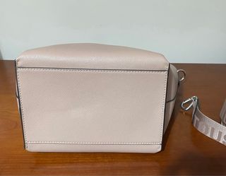 BOLSO CAPAZO BANDOLERA TOUS 
ROSA 