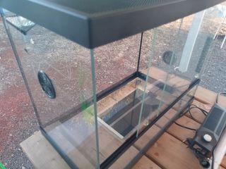 Terrario Repti Selva 75l + Kit UV