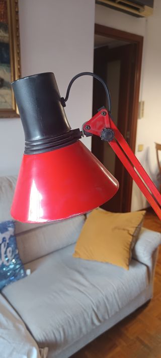 Lámpara flexo roja vintage