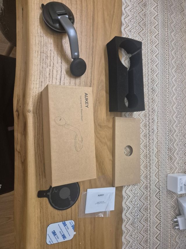 Supporto Magnetico Auto AUKEY