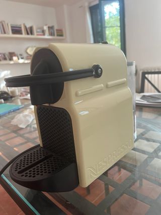 Cafetera Nespresso crema