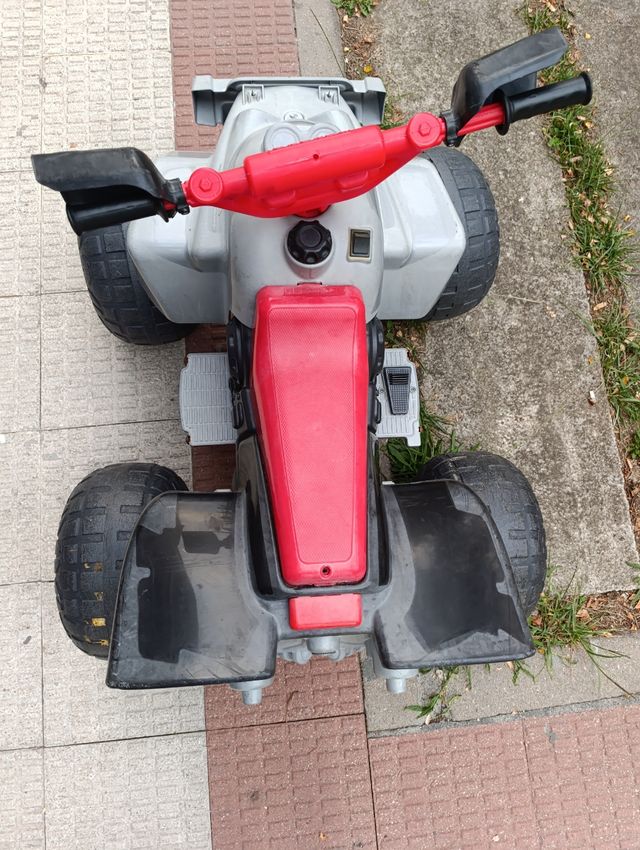 Coche eléctrico infantil - Cuatrimoto