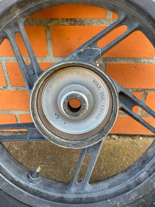 Roda Traseira Honda PCX c/ Pneu 90/90-14