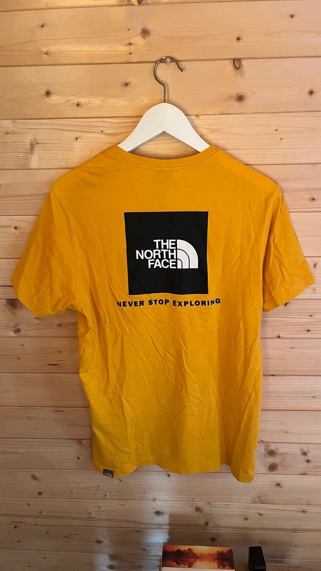 Camiseta The North Face amarilla talla S