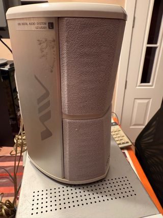 Sistema de sonido Aiwa 2.1: Subwoofer y altavoces