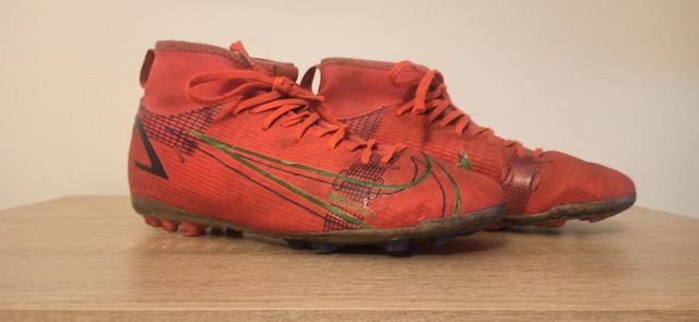 Botas Nike Mercurial rojas - 36,5