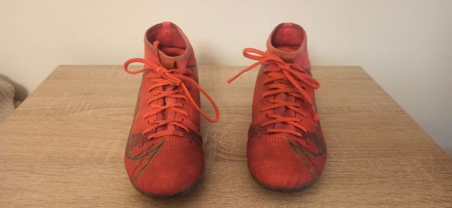 Botas Nike Mercurial rojas - 36,5