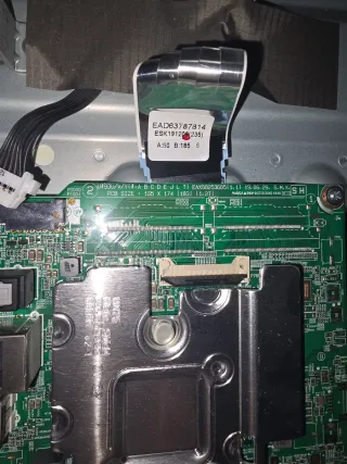 TV LG 50UM7450PLA - Piezas