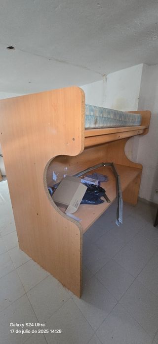 Cama litera madera - escritorio
Regalo 