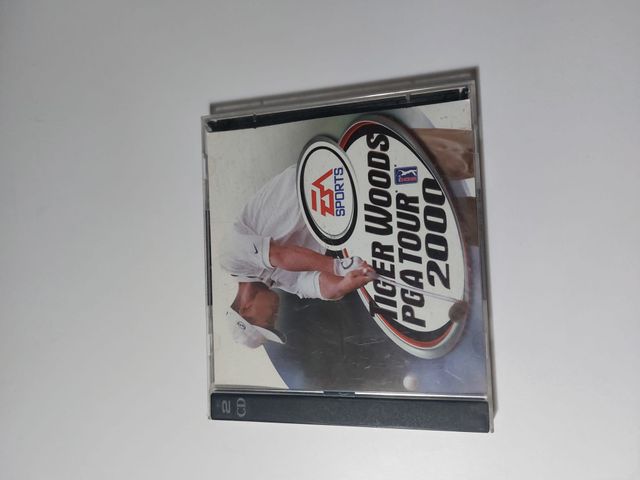 Tiger Woods PGA Tour 2000 - EA SPORTS