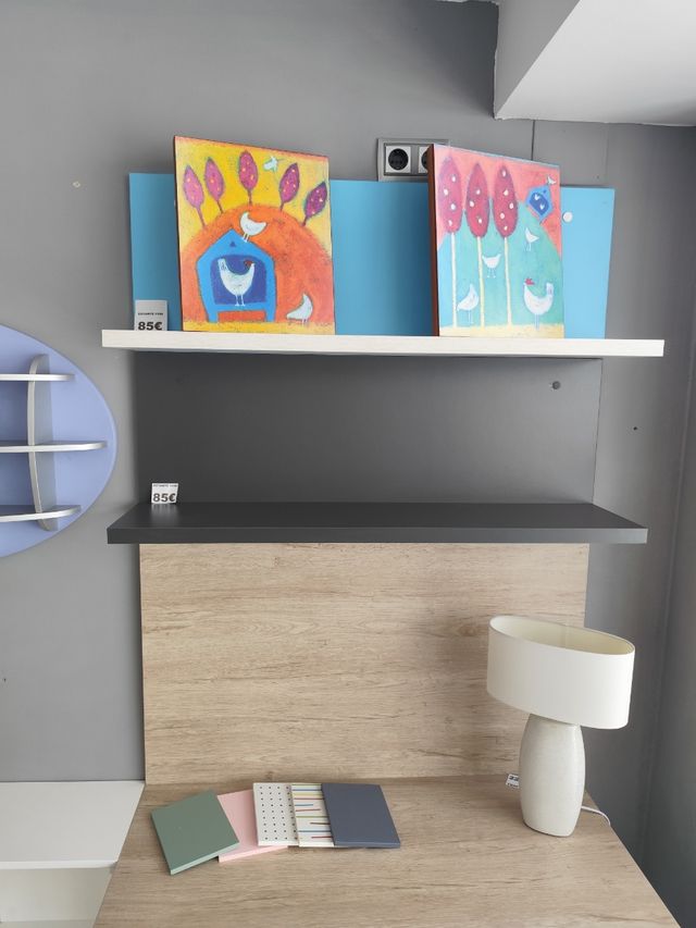 Escritorio madera 100 colgado. NUEVO  te lo llevo