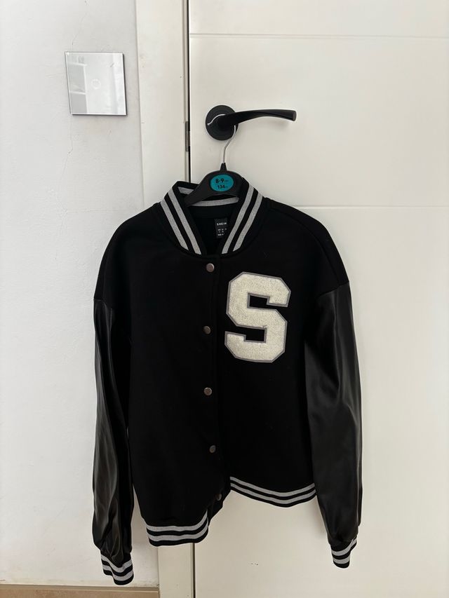 Chaqueta negra beisbolera SHEIN S