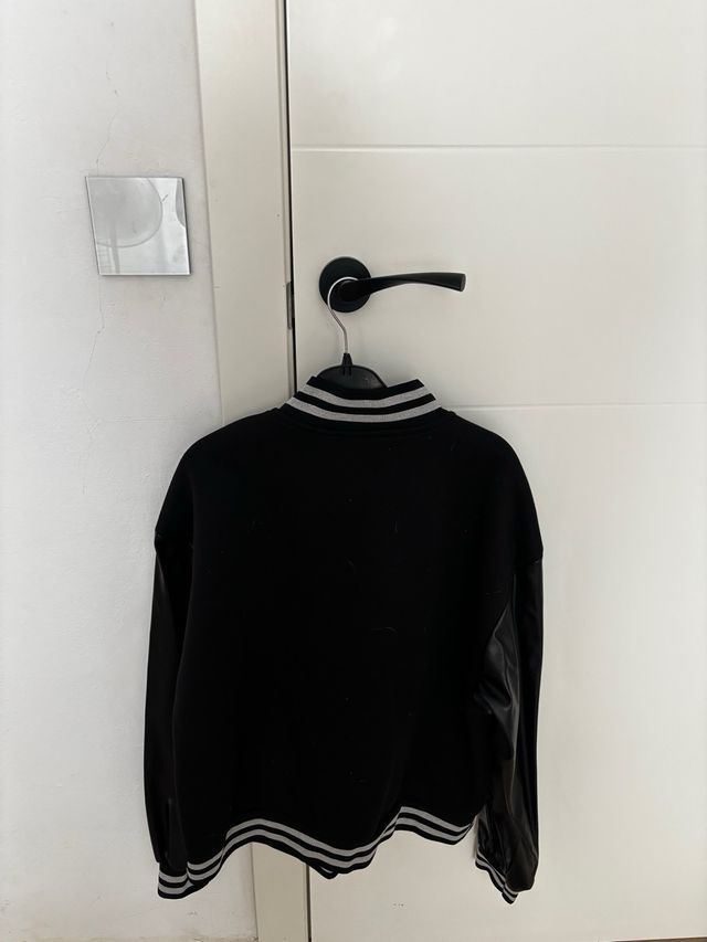 Chaqueta negra beisbolera SHEIN S