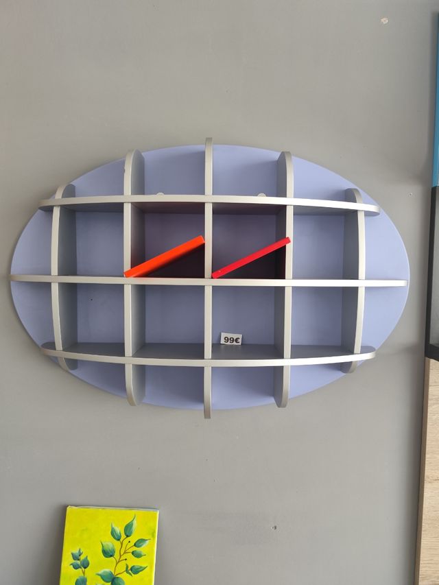 Estantería ovalada azul plata